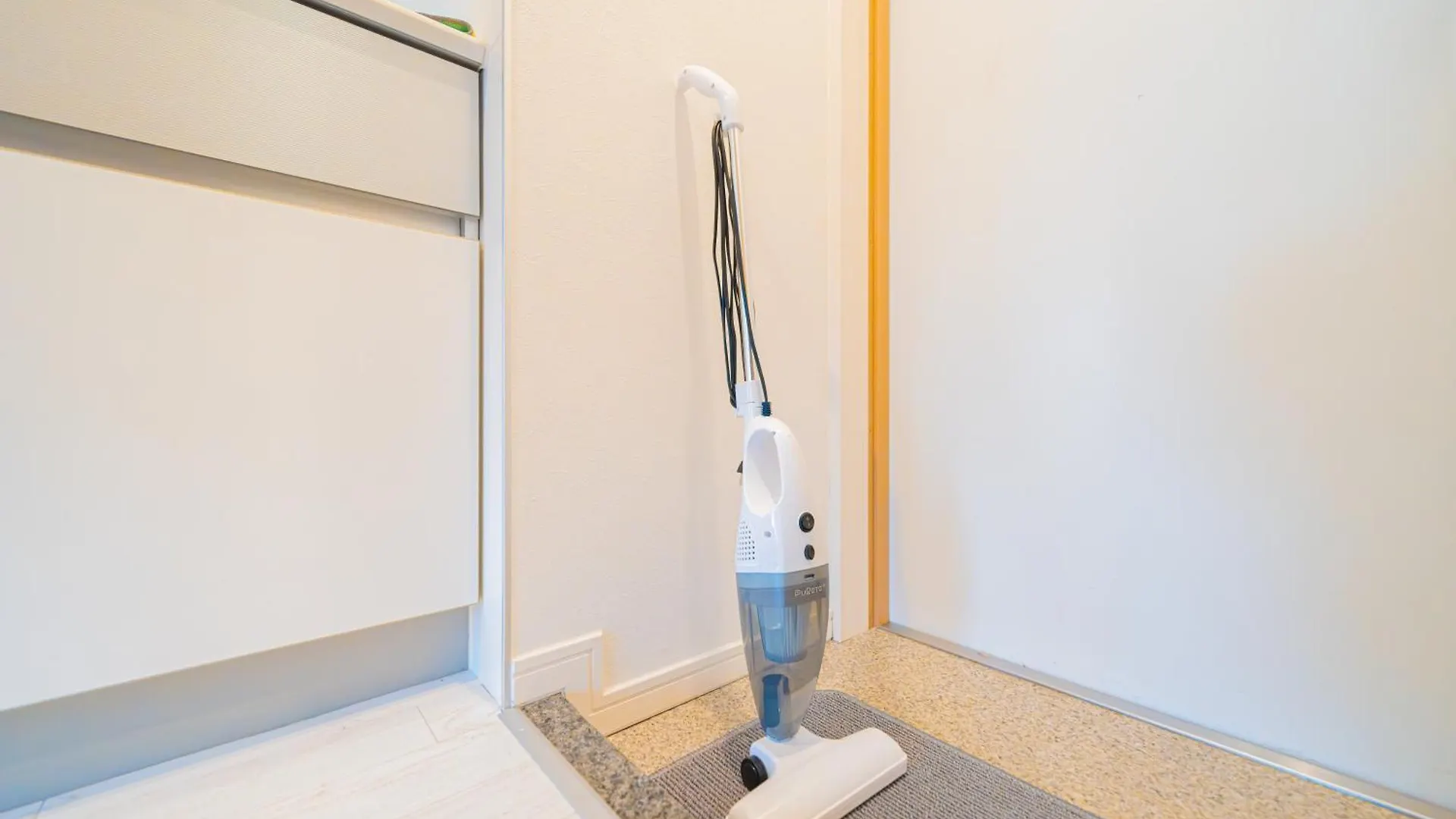 1 Minute From Higashi-Shinjuku Station Large Living Room Tokio