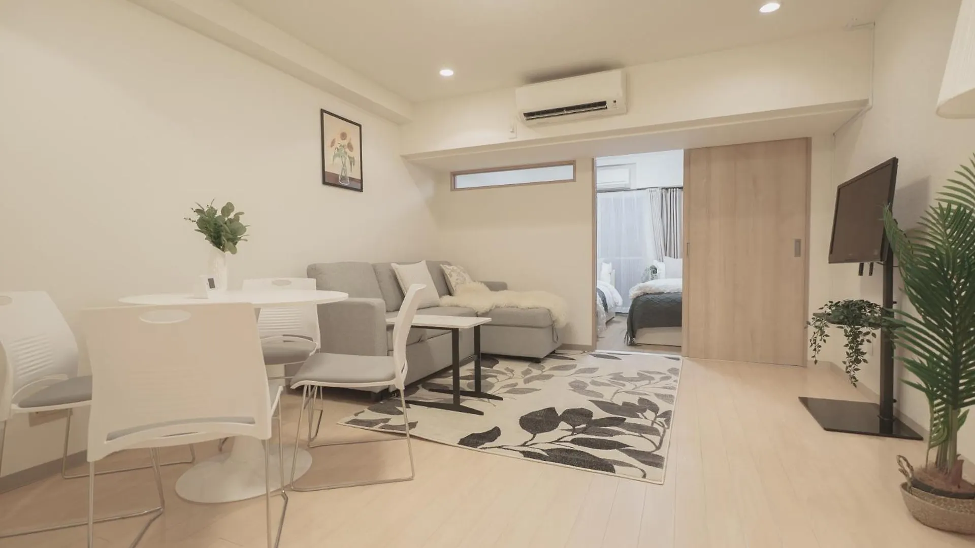 1 Minute From Higashi-Shinjuku Station Large Living Room Tokyo